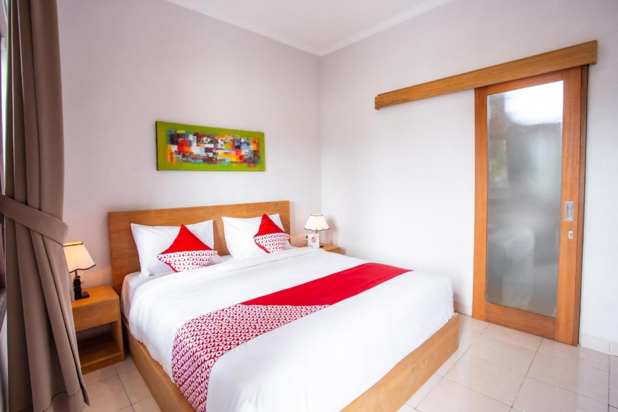 Oyo 1207 Pondok 789 Near Canggu Echo Beach Exteriör bild