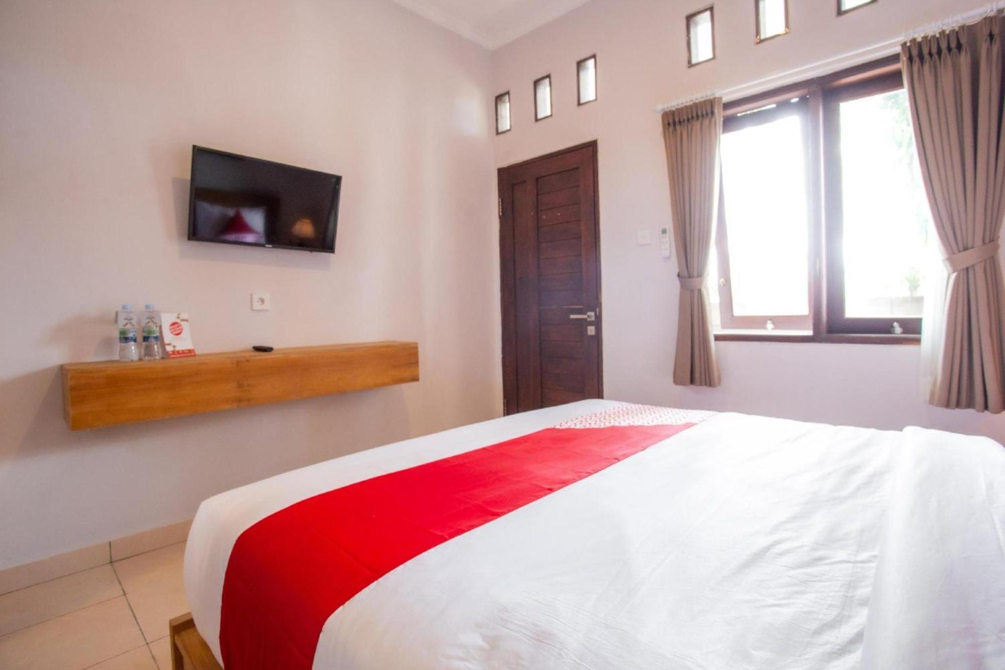 Oyo 1207 Pondok 789 Near Canggu Echo Beach Exteriör bild