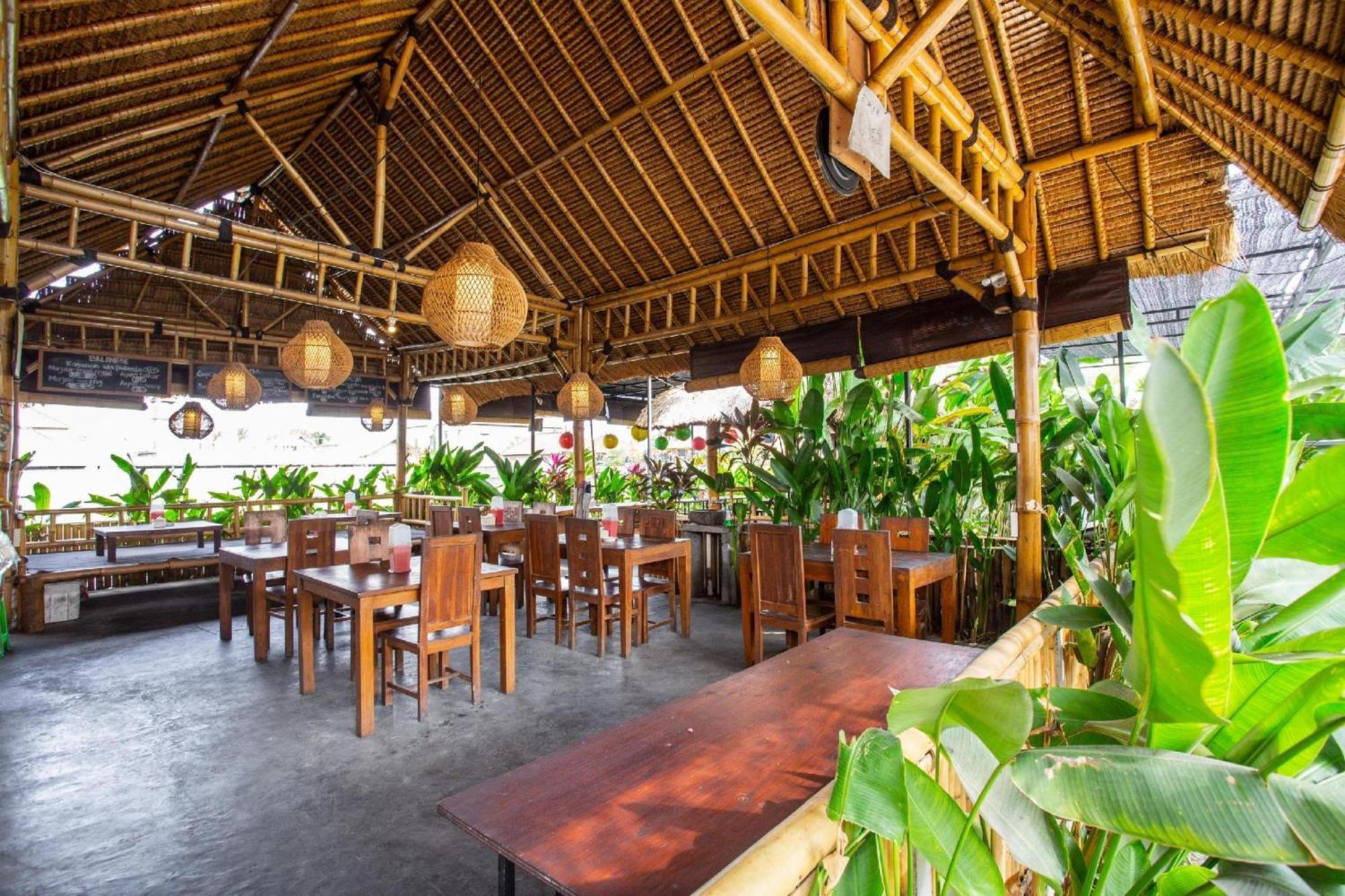Oyo 1207 Pondok 789 Near Canggu Echo Beach Exteriör bild