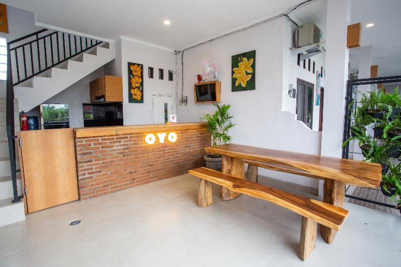 Oyo 1207 Pondok 789 Near Canggu Echo Beach Exteriör bild