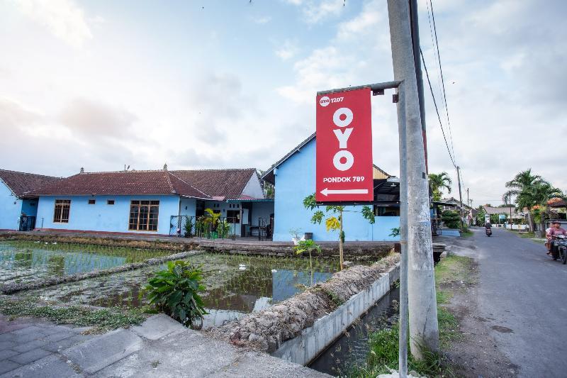 Oyo 1207 Pondok 789 Near Canggu Echo Beach Exteriör bild